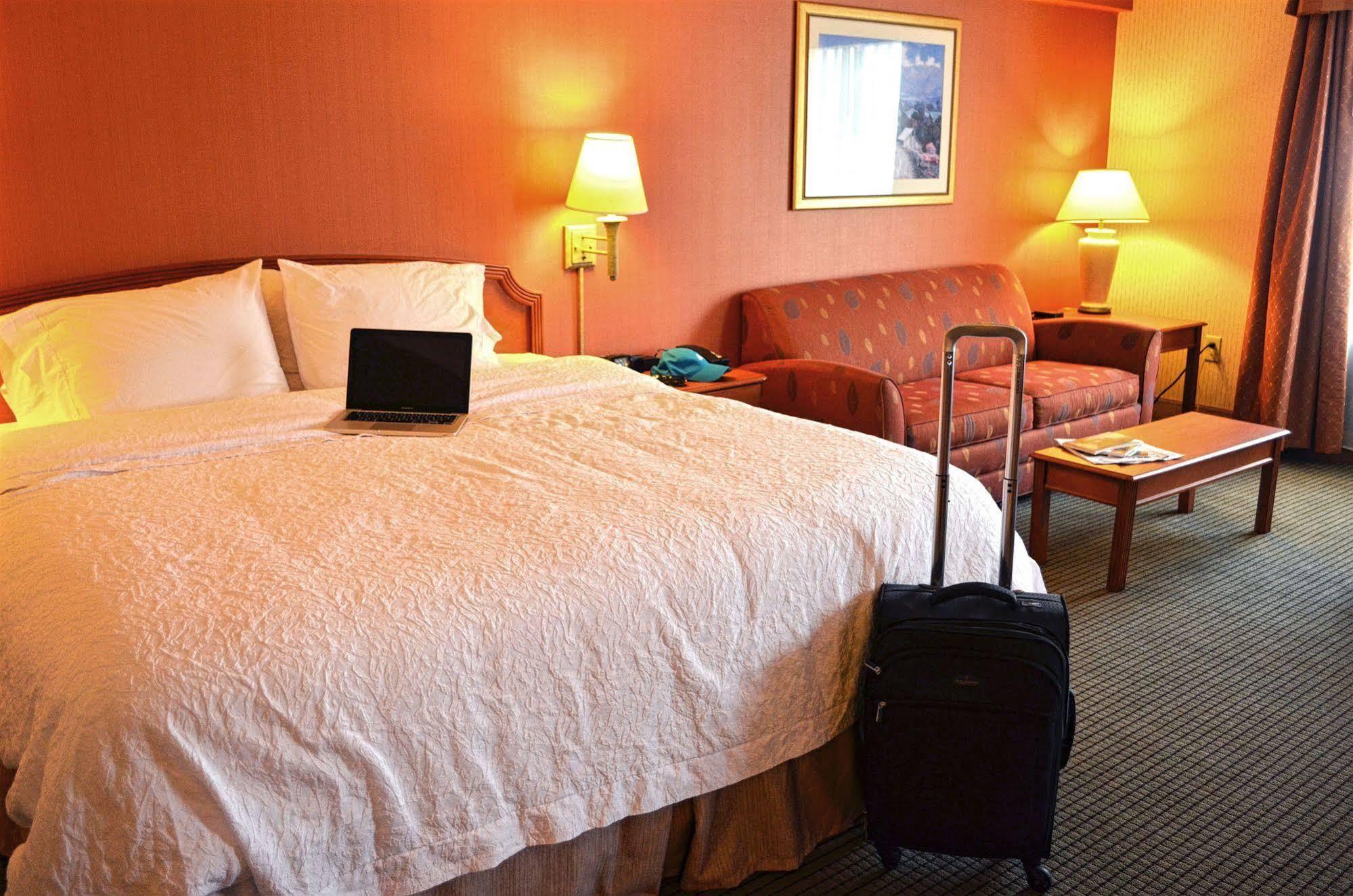 Hampton Inn By Hilton Harrisburg West Mechanicsburg Exterior photo