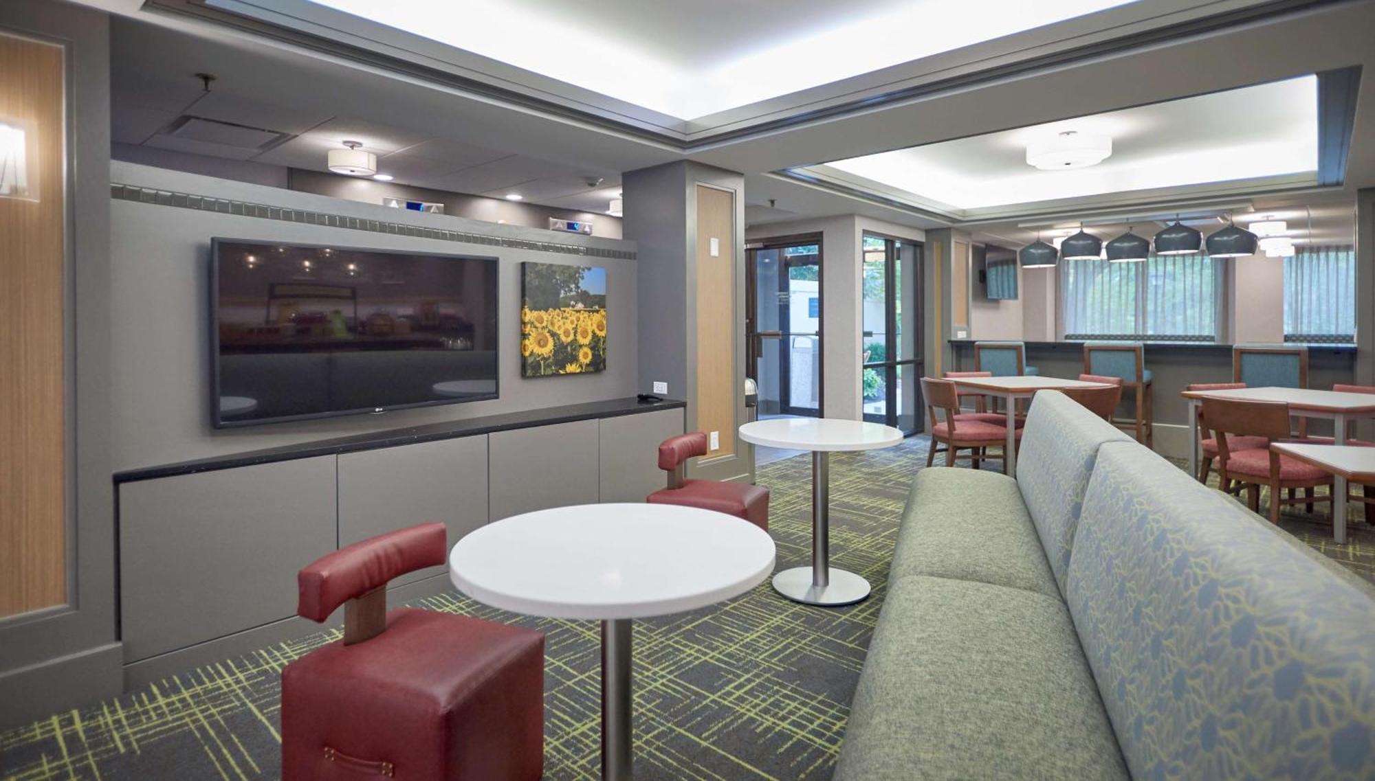 Hampton Inn By Hilton Harrisburg West Mechanicsburg Exterior photo